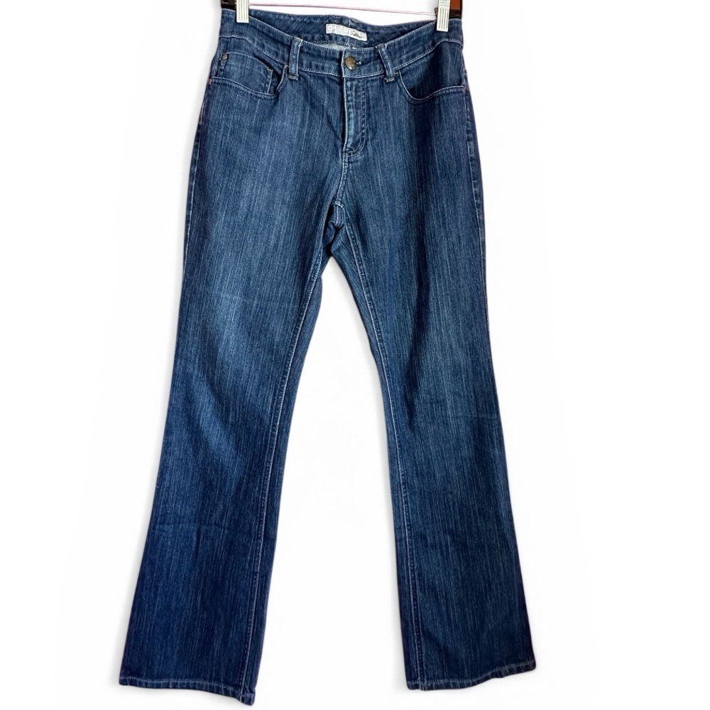 Chico’s Platinum Women’s Straight Leg Embroidered Flower Pocket Jeans Size 0
